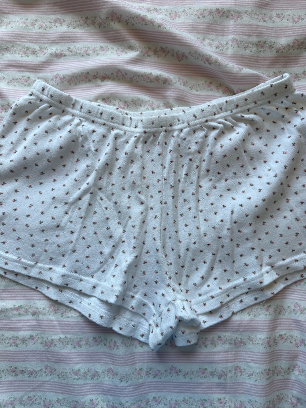 Brandy Melville white floral sleep shorts